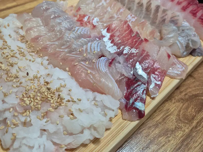 득량만 횟집 모듬회 클로즈업