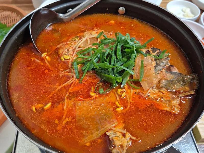 득량만 횟집 매운탕 확대