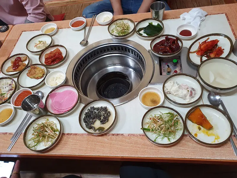 테이블 전체 모습