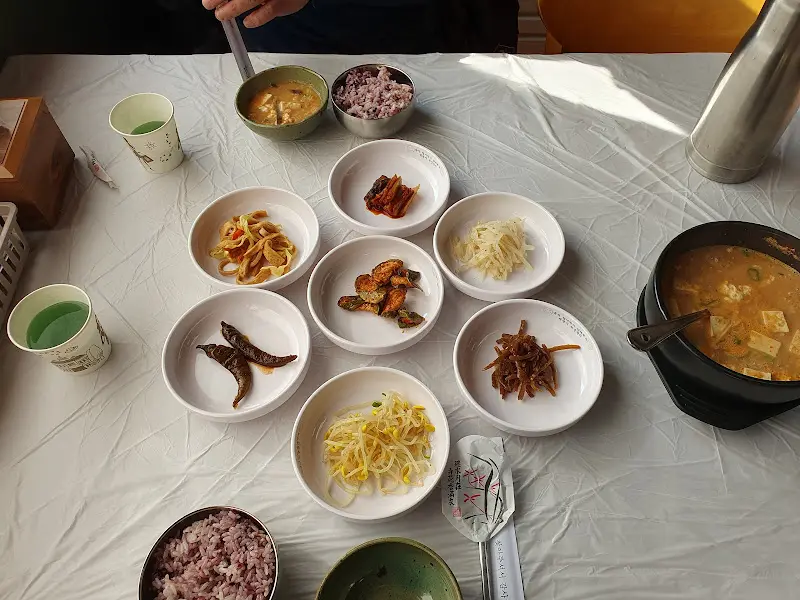 푸짐한 한상 차림