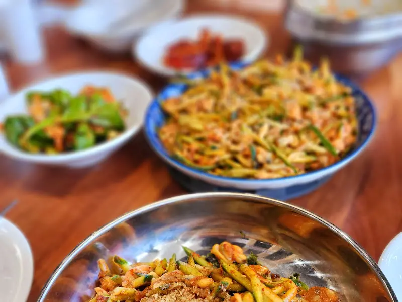 깔끔한 식당 내부