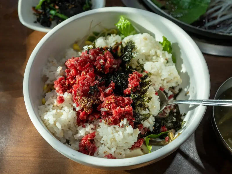 육회비빔밥