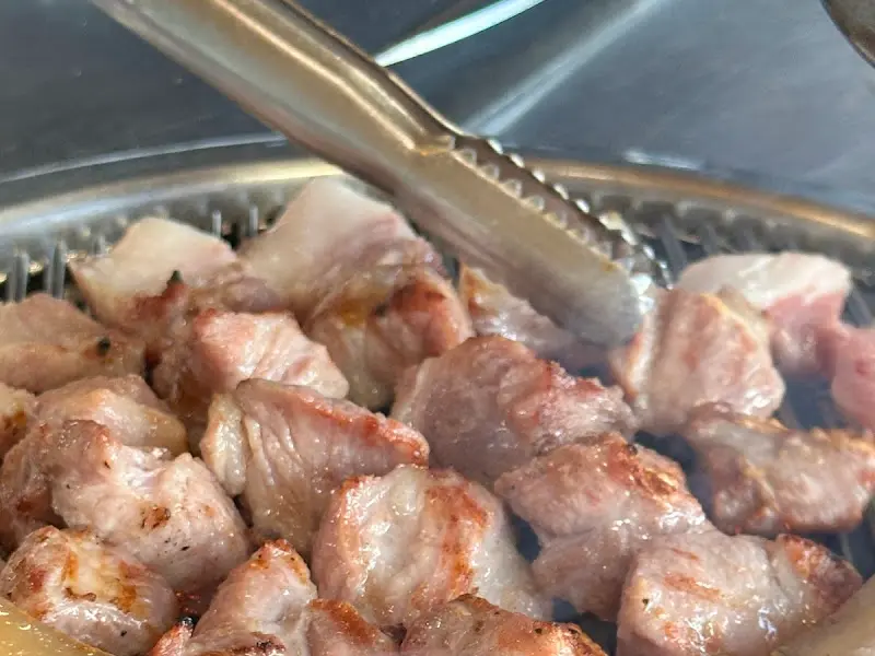 육즙 가득한 흑돼지