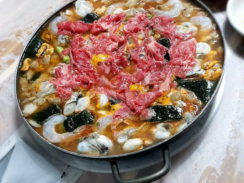 푸짐한 매생이한우해물전골