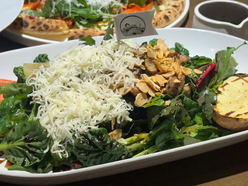 루꼴라 페페로니 피자