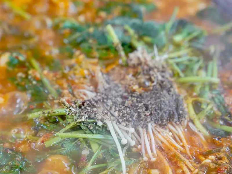 메기 매운탕 클로즈업2