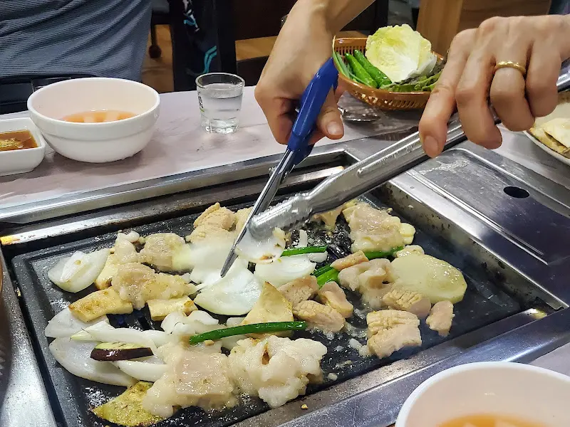 잘 구워진 곱창