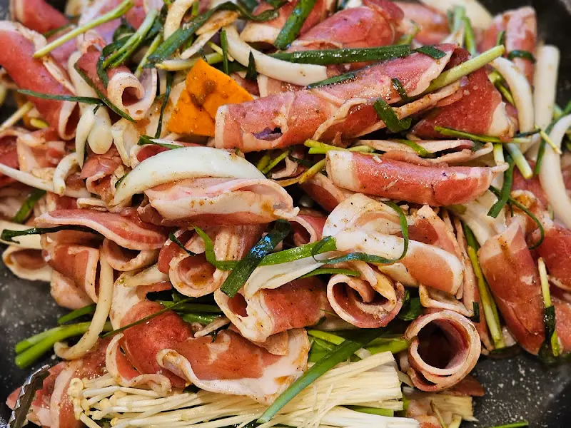 오리 불고기의 신선한 비주얼