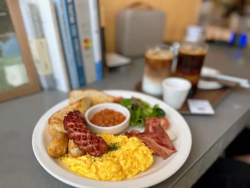 브런치와 함께 즐기는 커피는 최고의 조합이다.