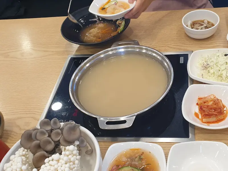 샤브샤브 테이블 세팅