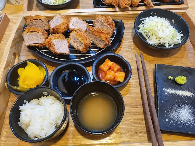 히레카츠의 촉촉한 단면