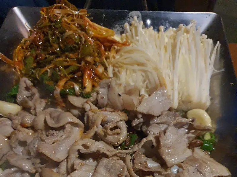 돼지고기와 김치의 환상적인 조화