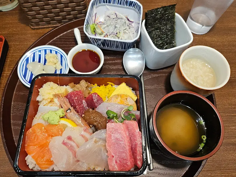 특 카이센동 한상차림