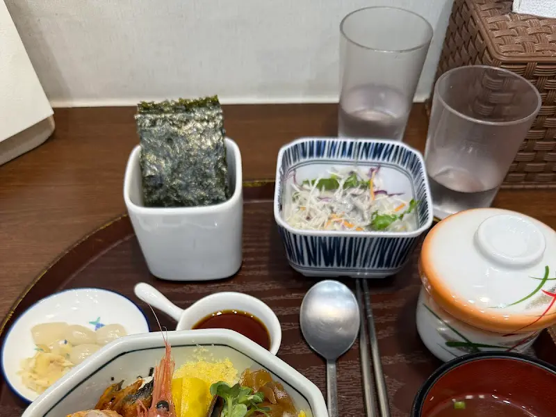 정갈한 1인 식사 세팅