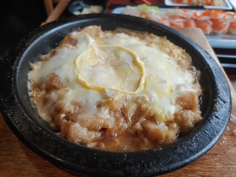 김치치즈가츠동 근접샷