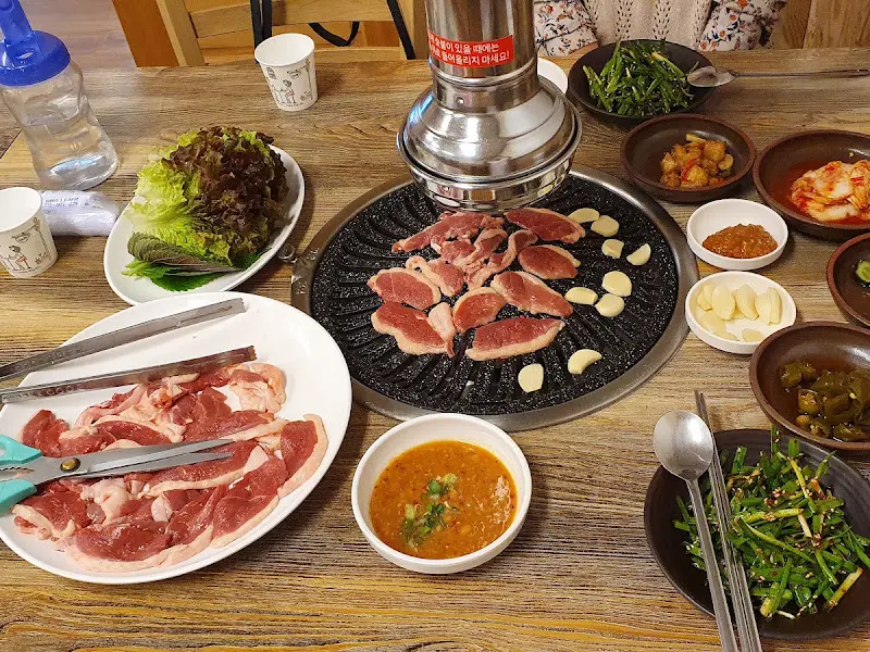 오리고기 한상차림