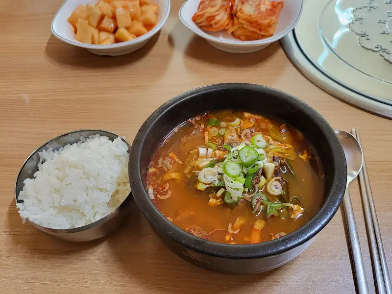 선지국밥 전체샷