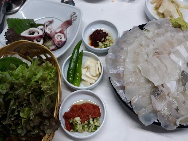 모듬회와 곁들임