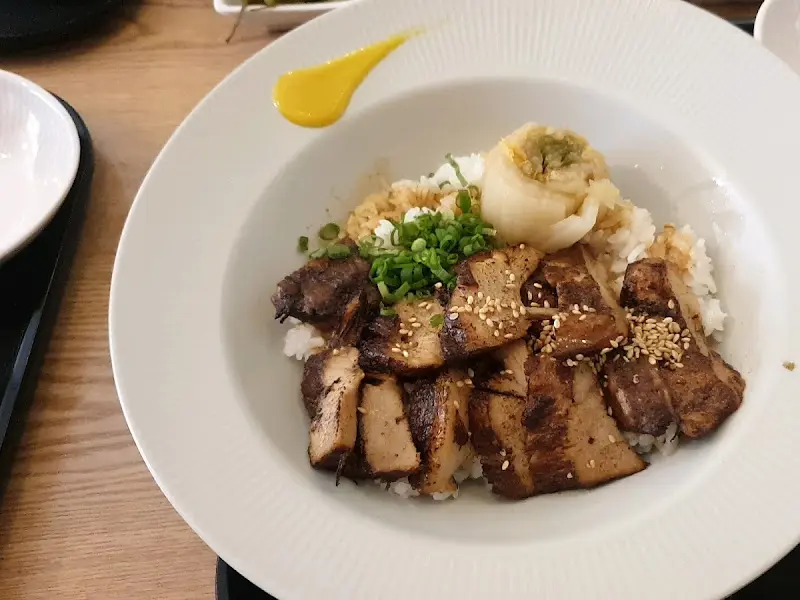 덮밥집이름의 또 다른 메뉴