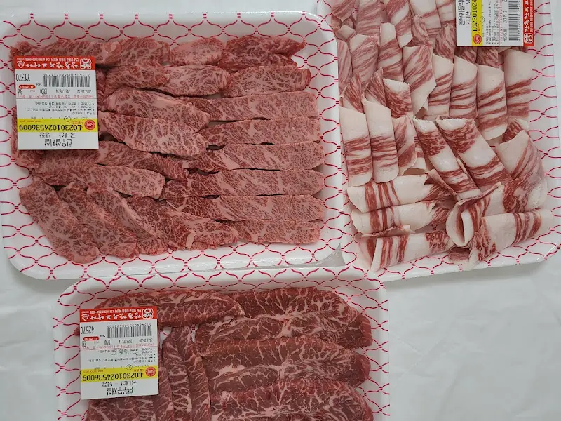 선홍빛 한우의 향연