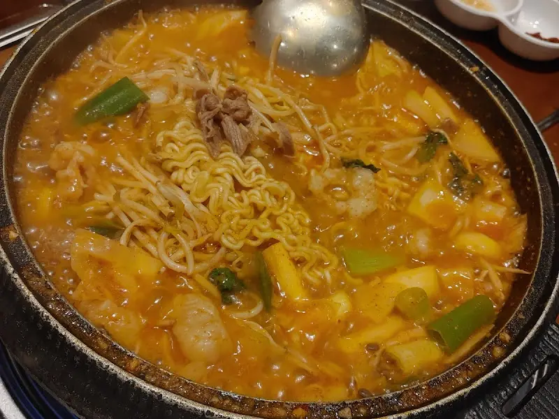 꽃돼지식당 메뉴