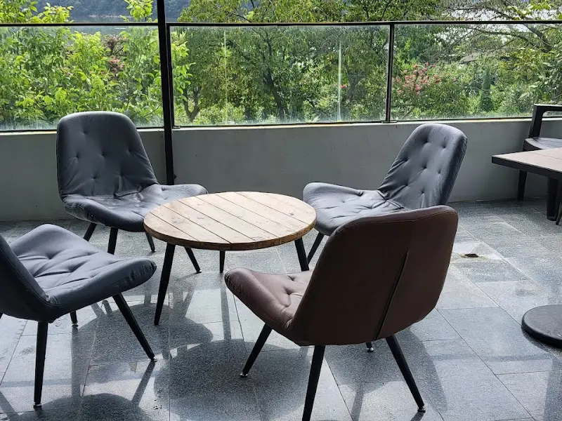 야외 테이블과 의자