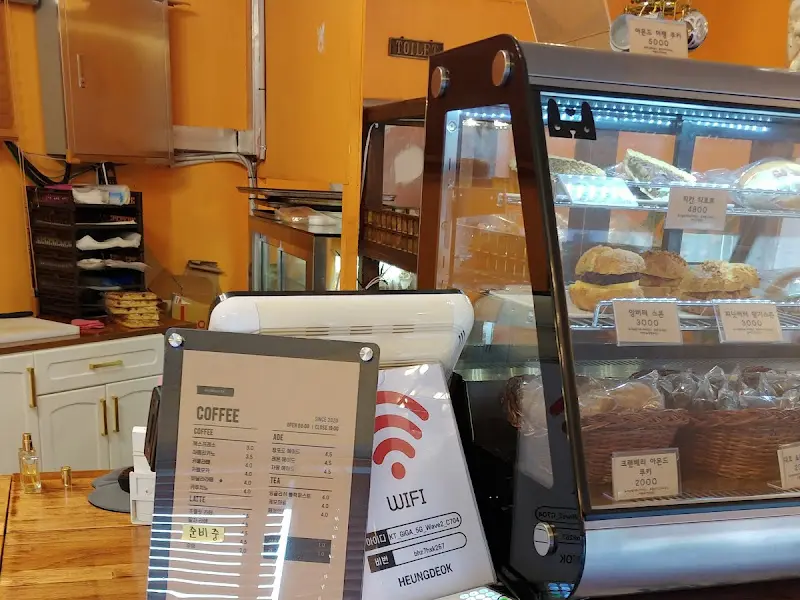 웅덕제과 내부 모습