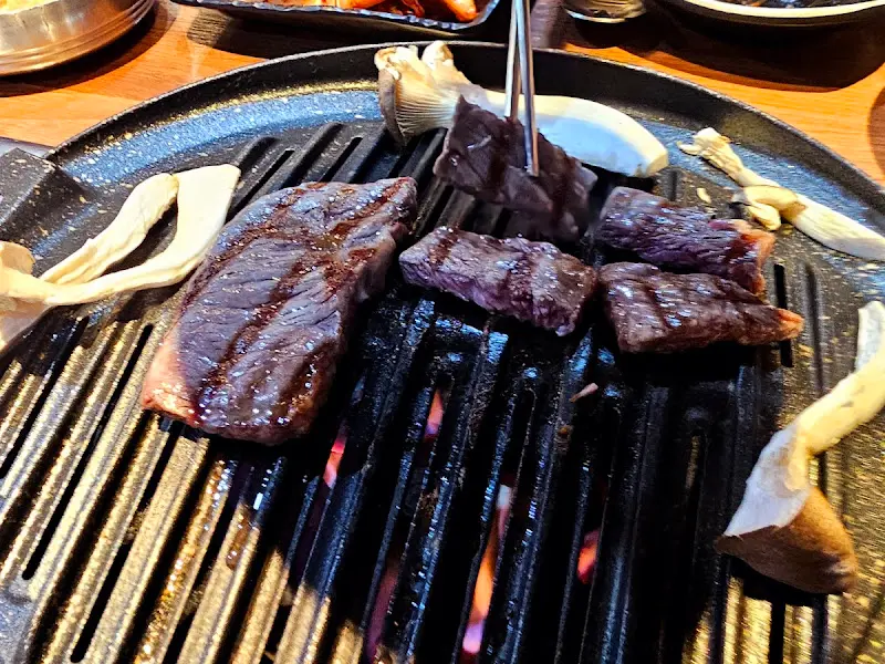 지글지글 익어가는 숙성 고기