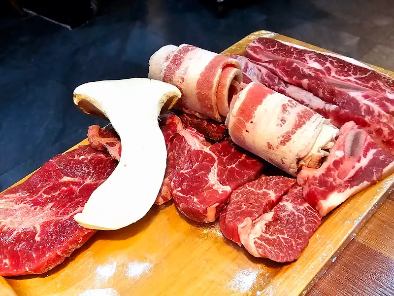 소반돼반의 다양한 고기