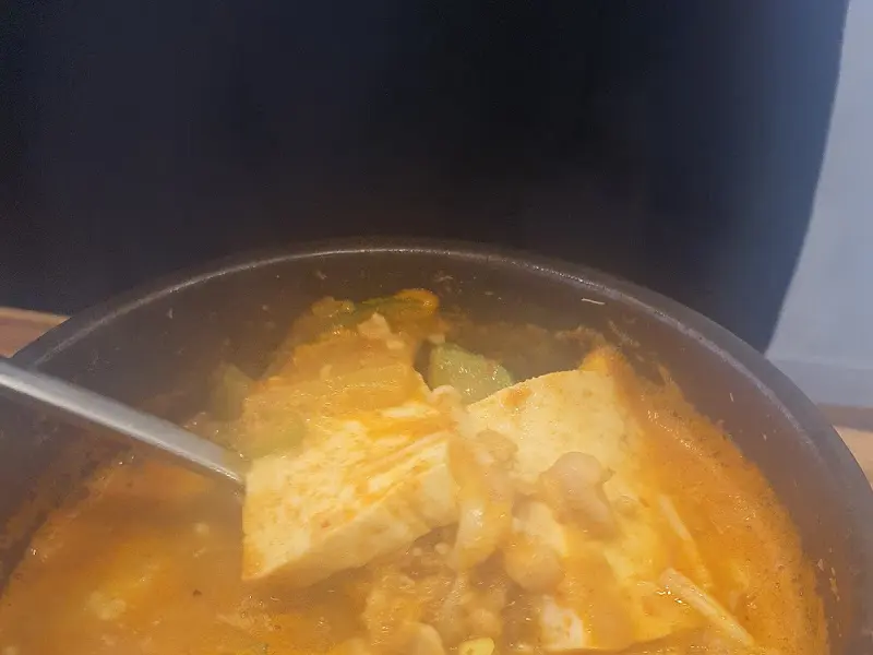 청국장 속 두부