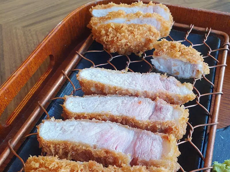 섬세한 카츠의 특등심 카츠 단면