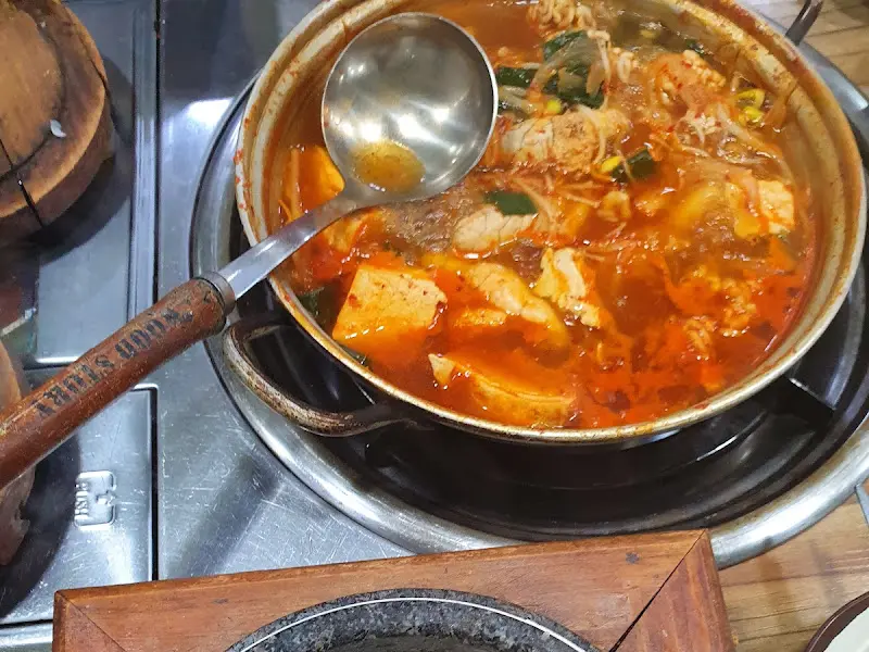 보글보글 끓고 있는 알탕