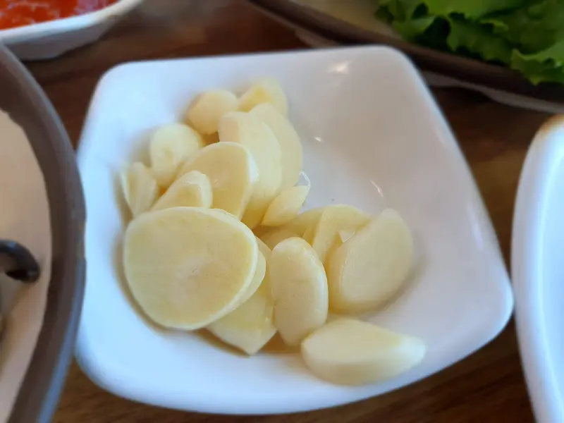 다채로운 밑반찬