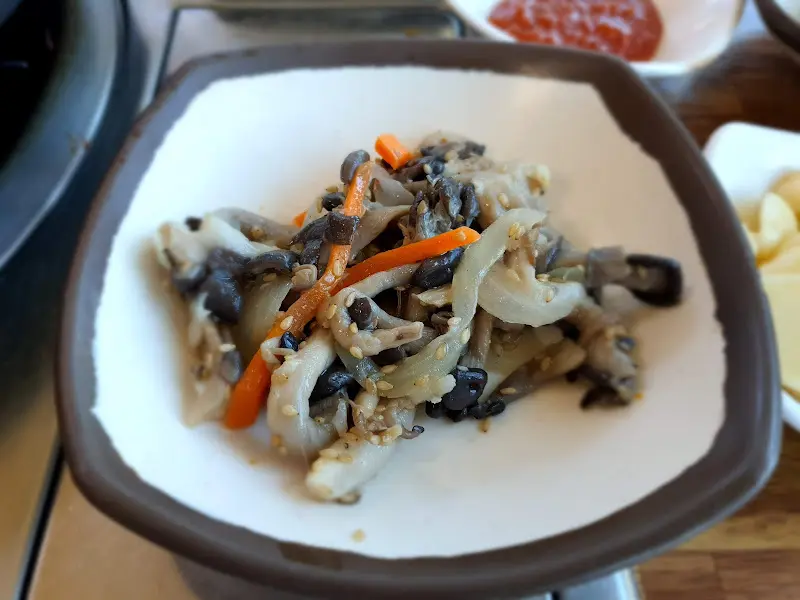 깔끔한 버섯볶음