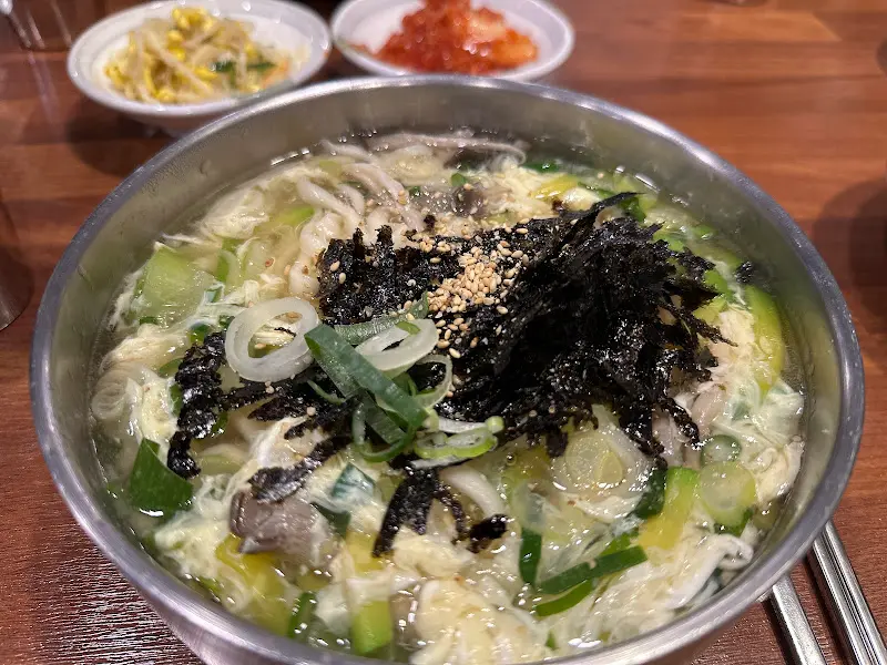 장칼국수와 반찬
