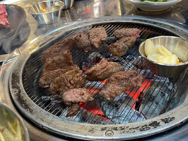 고기를 기다리는 동안