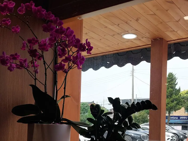 서민막국수 전체 상차림