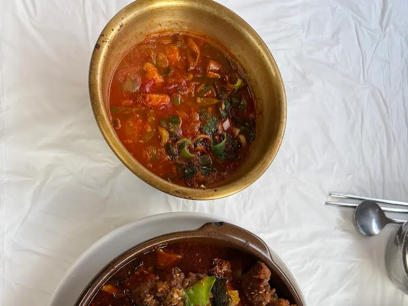 보글보글 끓는 애호박찌개