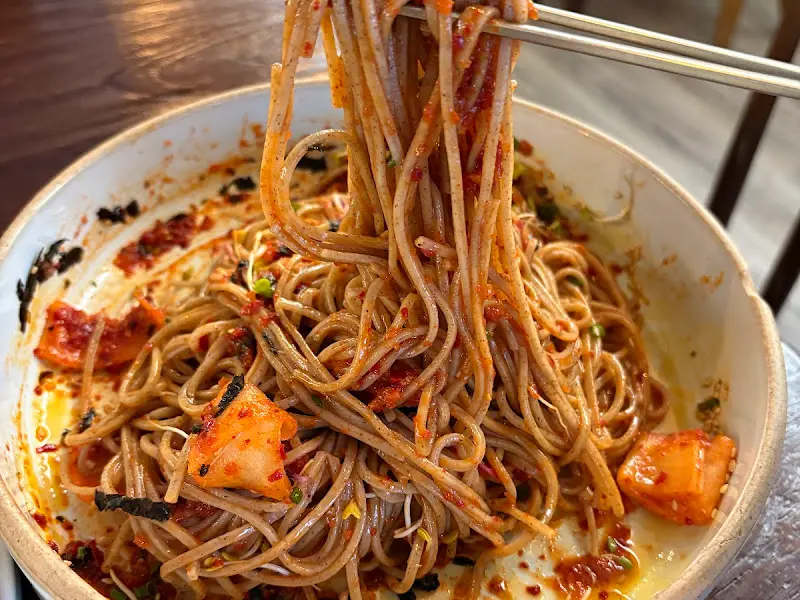 비빔 메밀 막국수