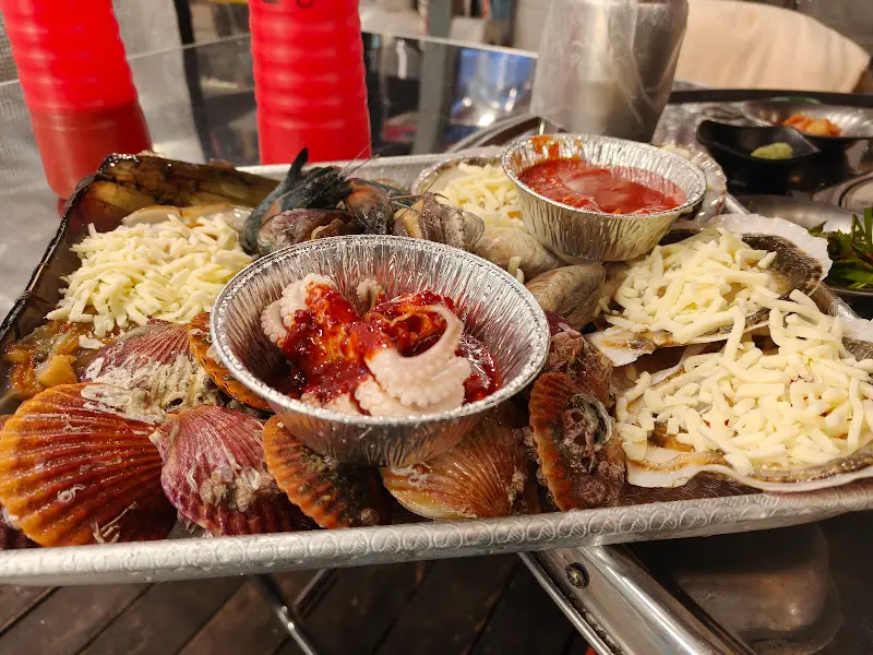 푸짐한 해산물 한 상