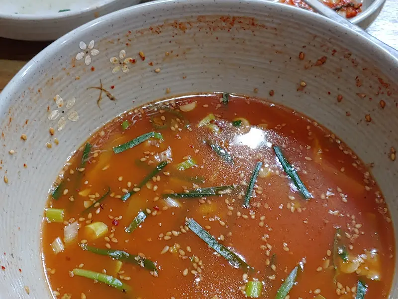 야채장칼국수 국물