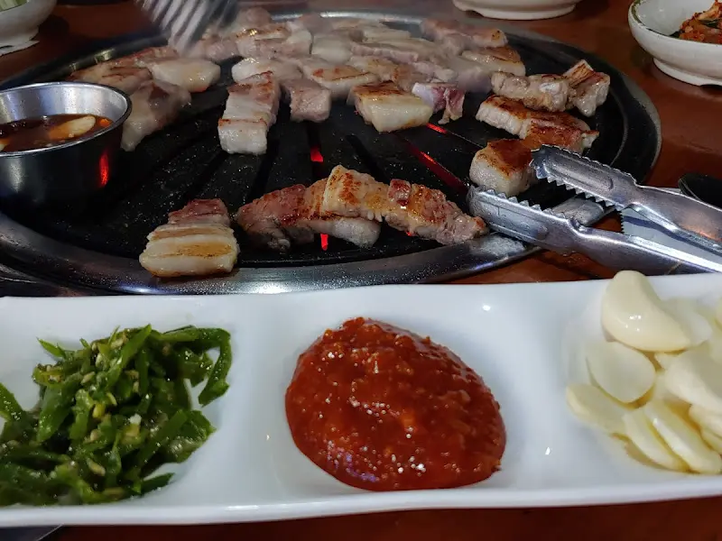 삼겹살과 곁들임