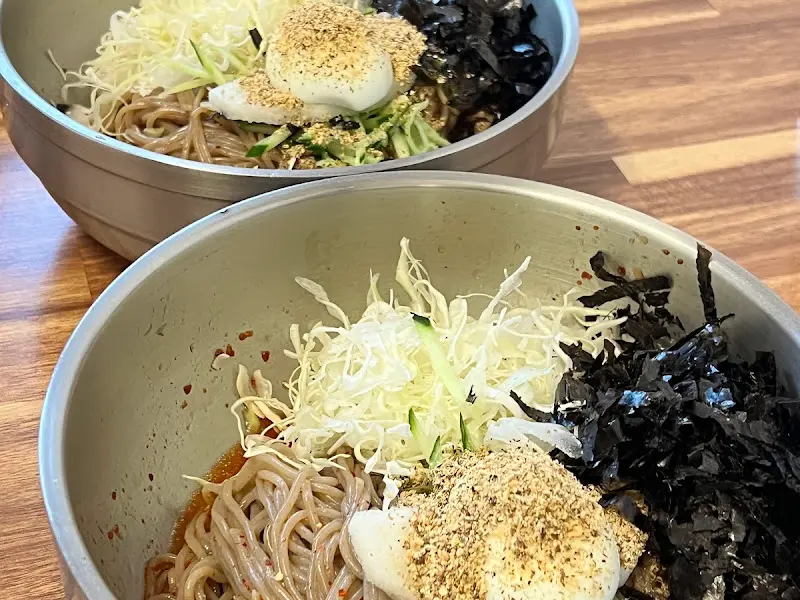 막국수 한 상 차림