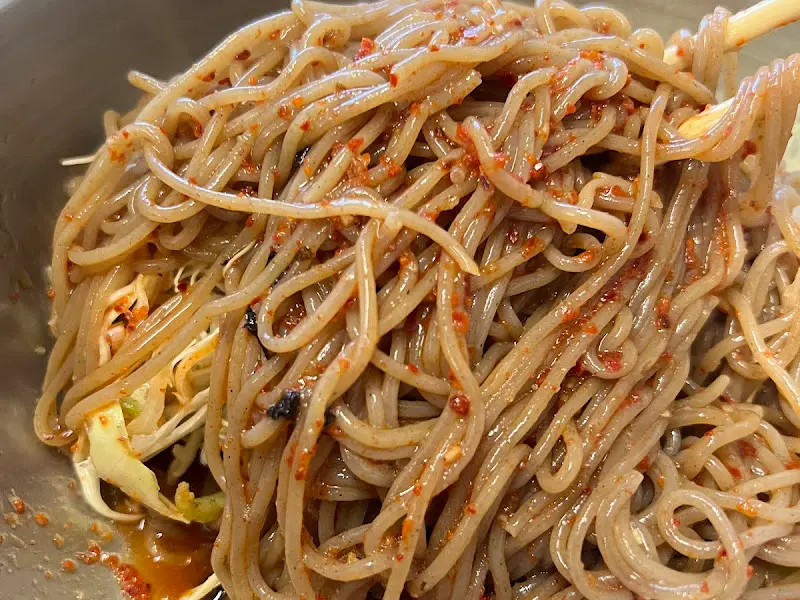 비빔 막국수