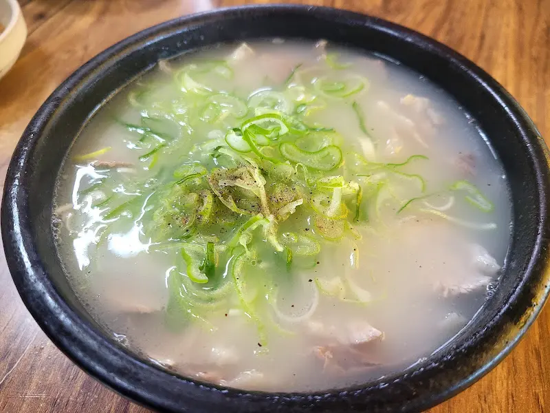 산동돼지국밥 돼지국밥 클로즈업