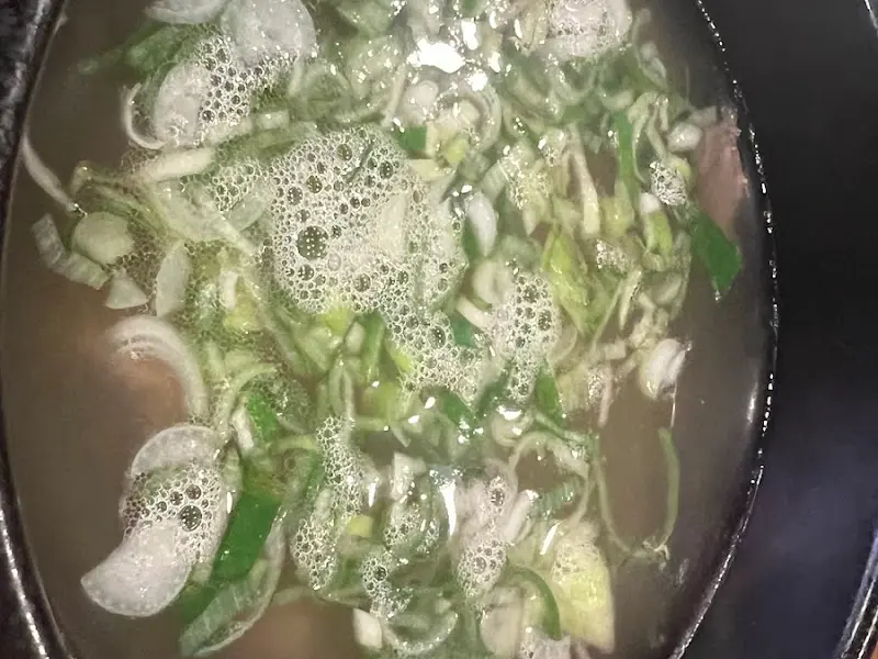 한우곰탕 속 고기와 파