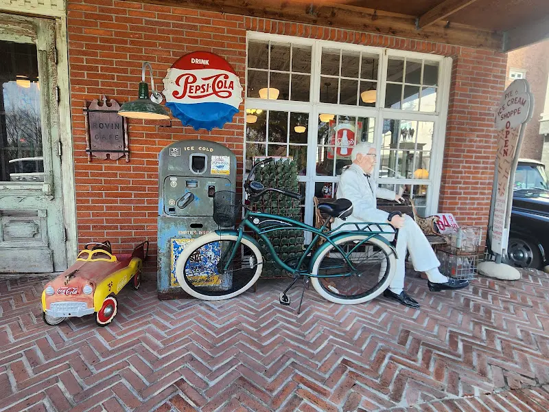 카페 외부 전경