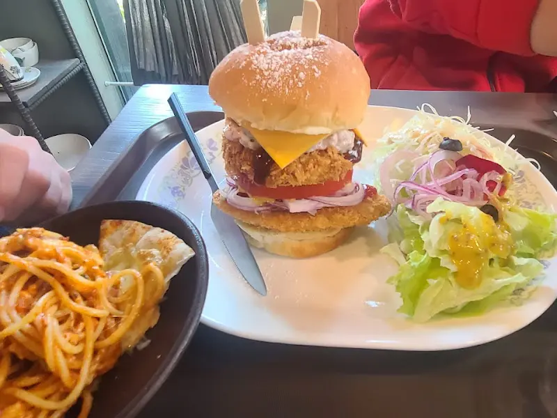 햄버거와 파스타