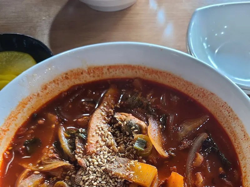 푸짐한 짬뽕 한 그릇