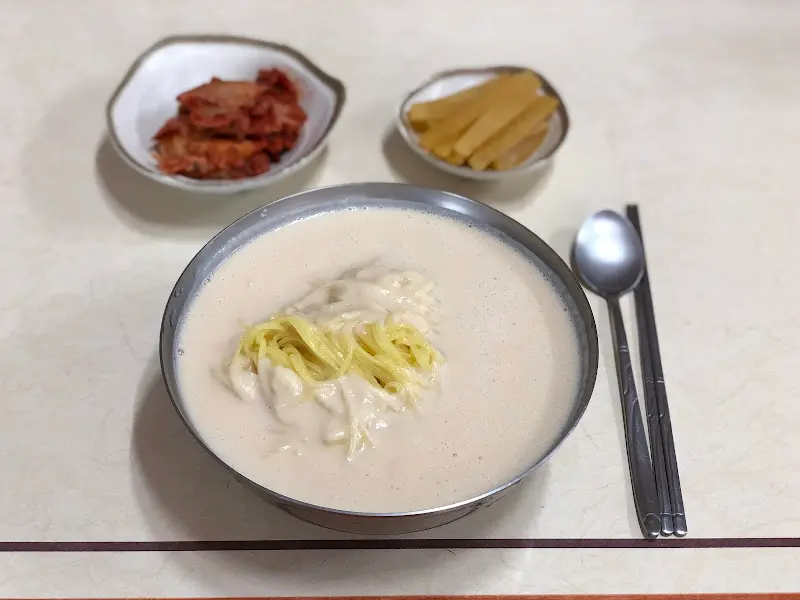 콩국수 전체샷